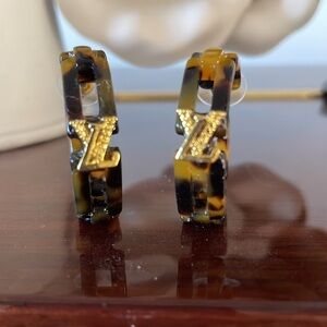 🎁💋Gorgeous Tortoiseshell Square link hoops handcrafted and luxury initials ❤️